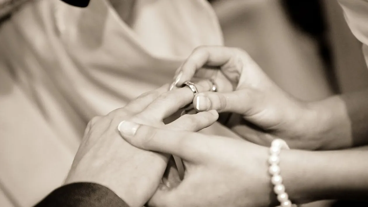 Povestea incredibilă a fermierului de 61 de ani care urmează să se căsătorească a 88-a oară. Cum le convinge pe femei să se îndrăgostească de el