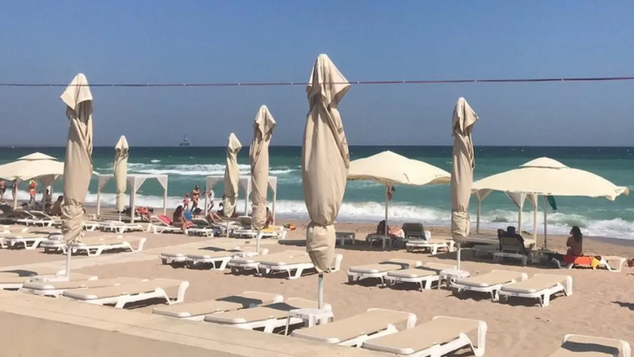 E oficial, se deschid plajele în România din 1 iunie! Câți metri trebuie să fie între șezlonguri
