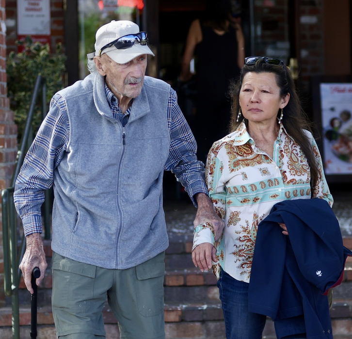 Gene Hackman (95 de ani) și Betsy Arakawa (63 de ani)/ sursă foto: Profimedia