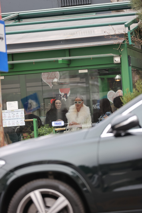 Bianca Drăgușanu a avut de împărtășit "ponturi" prețioase (Foto: CANCAN.RO)