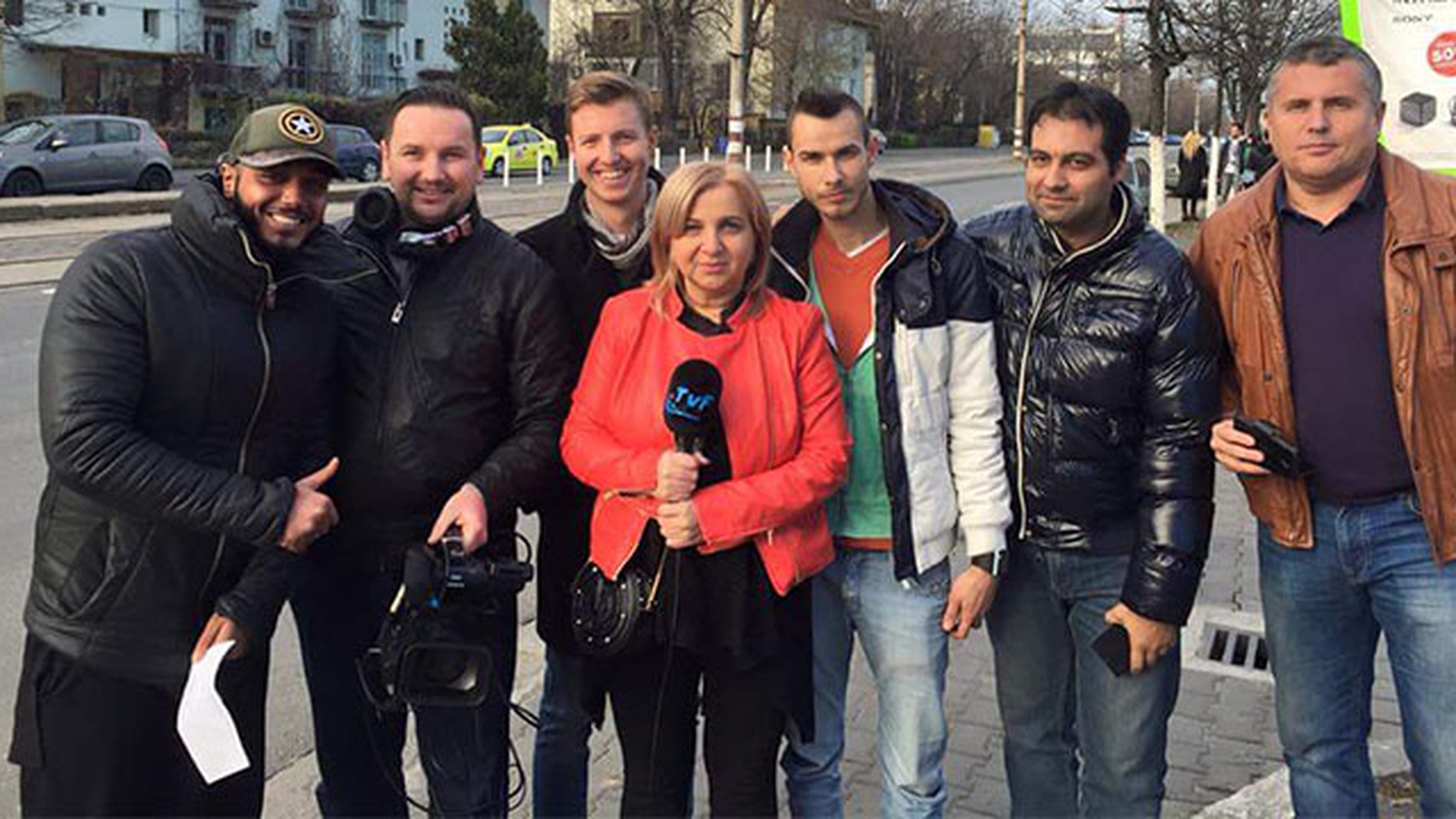 Carmen Serban are planuri mari pentru anul 2016! Nu renunta la cantat, dar vrea sa se apuce si de... A inceput deja scoala!