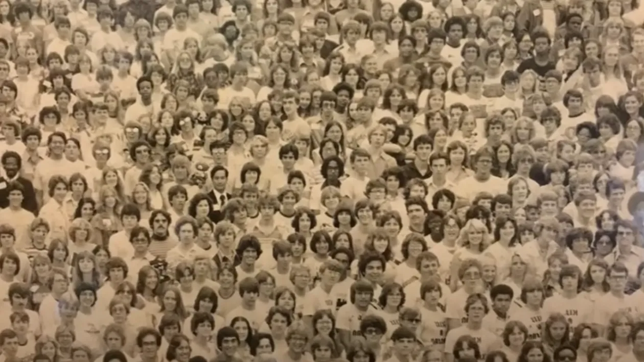 Iluzie optică pentru genii | Găsește ursul panda în maximum 15 secunde