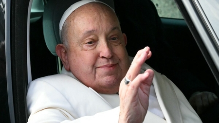 Vaticanul a încălcat o regulă importantă pe care o aveau de secole, din cauza îmbolnăvirii Papei Francisc. Despre ce este vorba