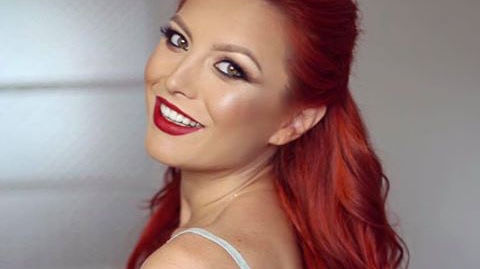 Ce cadou a primit ELENA GHEORGHE la doar o zi de când a devenit mămică. Le-a arătat tuturor