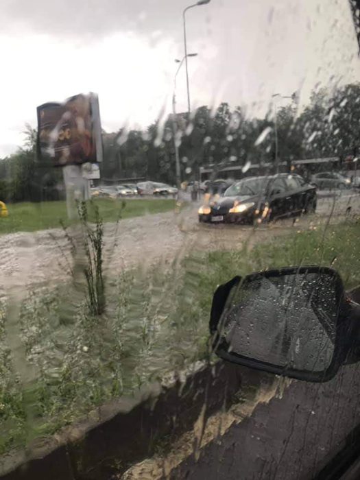 Mesajul RO-Alert trimis în urmă cu puțin timp. Avertizare meteo de cod portocaliu. Ce zone sunt vizate