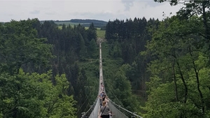 Cel mai mare pod din Europa se va construi în România. Va avea o înălțime de 200 de metri