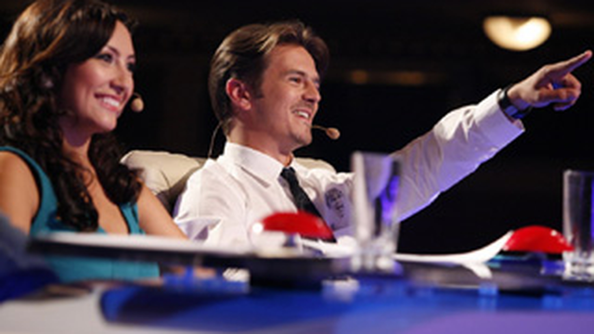 Detalii exclusive din culisele "Romanii au Talent" 2012! Andra a plans in hohote, Mihai Petre a fost la un pas sa ia bataie de la concurenti - Vezi cine este participantul surpriza al editiei