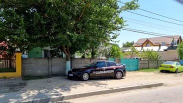 Un bărbat s-a ales cu dosar penal după ce a circulat în județul Olt cu o mașină inscripționată „Carabinieri” și „112”
