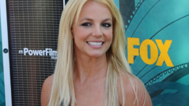 Britney Spears, cu o rană imensă pe picior! Diva a găsit puterea să zâmbească chiar dacă avea dureri groaznice