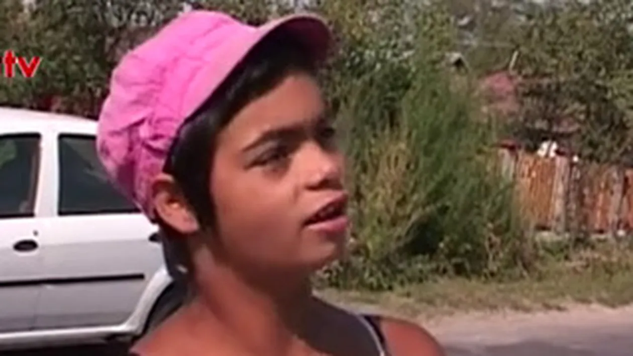 VIDEO DE RUSINE Adevaratul motiv pentru care nu se ia bacul! Eleva in clasa a 6-a : Mie imi place sa invat. Pe 'J' nu il stiu ca nu mi-a dat mie doamna d' astea, da' il stiu pe 'A' si un pic din 'M'