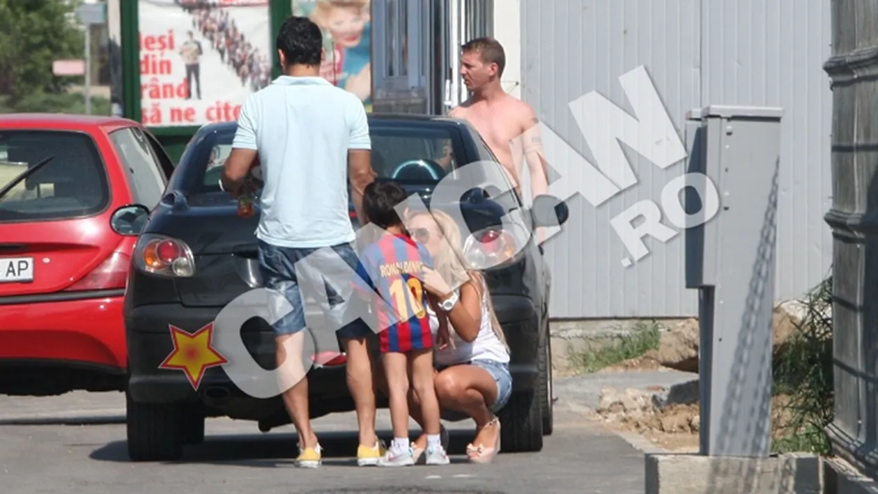 VIDEO S-au certat langa pod! Raluca lui N'Doye l-a facut pe Ronaldinho sa planga!