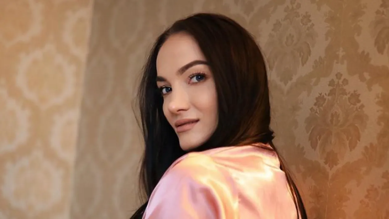 Beatrice Olaru de la Exatlon se pregătește să devină mamă pentru a doua oară! Bruneta mai are o fetiţă de 10 luni