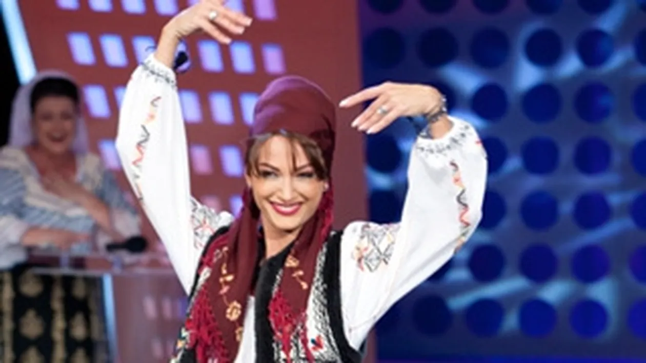 Anca Turcasiu: Costumul popular te innobileaza! Intoarcerea la simplitate te face sa vezi altfel lucrurile