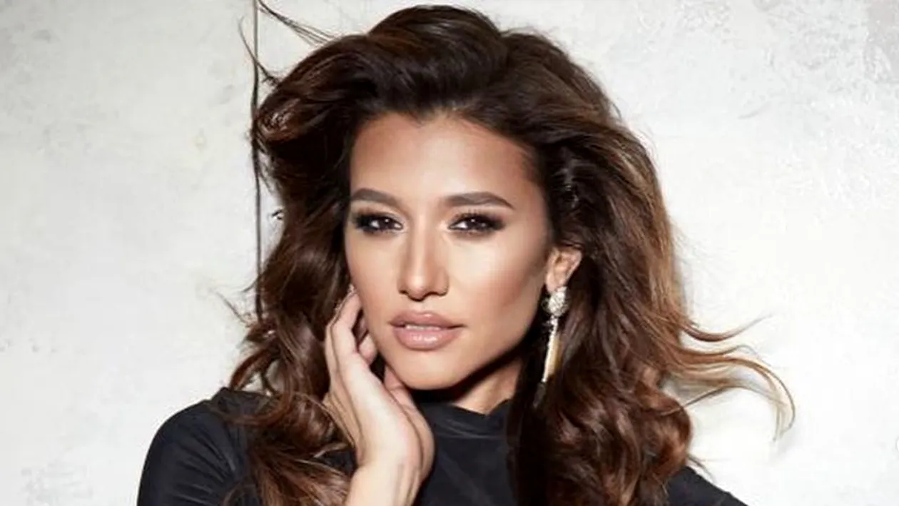 Claudia Pătrășcanu, răsfățată de un admirator cu buchete imense de flori: ”Dacă vin de la o persoană super faină, sunt de acceptat”