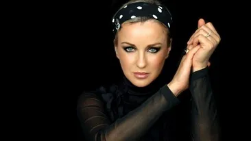 Curioşi cum de Tania Budi arată excelent la 45 de ani? Fostul model dezvăluie secretul frumuseţii sale!