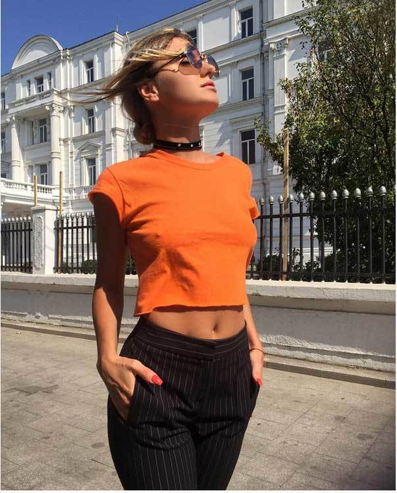 Alexandra Stan a făcut plajă fără sutien. Fotografie incediară postată de vedetă