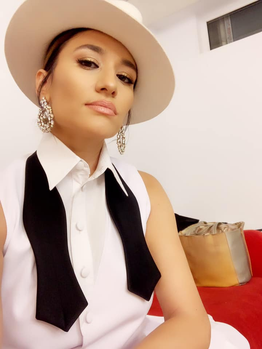 Claudia Pătrășcanu, o mamă de nota 10! Cum reușește artista să treacă peste problemele pe care i le face Gabi Bădălău