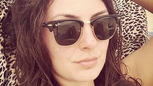 Una dintre cele mai cuminti artiste din Romania s-a facut fata rea! S-a pozat topless si a incarcat imaginea pe net!