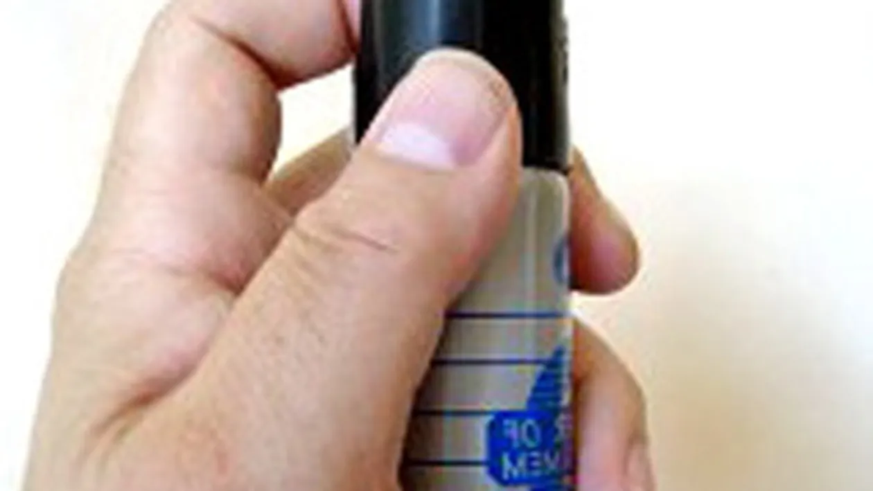 Un barbat i-a pulverizat spray paralizant in fata unui sofer pentru ca l-a deranjat in trafic