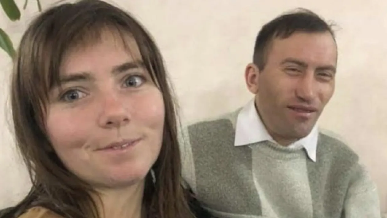 Amanta lui Viorel nu se lasă. Vulpița s-a trezit cu Elena la ușă și s-a lăsat cu scandal monstru: „Îl iubesc!