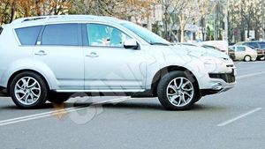 Giani este mereu un rebel. Kirita a condus periculos, cu copiii pe locul din fata