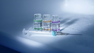 Ce a pățit un bărbat din S.U.A care a fost vaccinat anti-COVID de două ori în aceeași zi