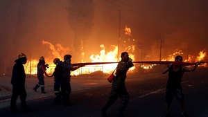7 români evacuaţi din Grecia, în urma indendiilor distrugătoare. Anunțul făcut de MAE
