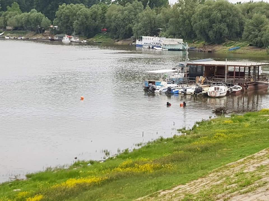 Un băiat de 17 ani din Călărași, găsit mort în apele Dunării. Apropiații și prietenii nu își revin din șoc