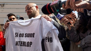 Mesaj cu subînțeles din partea lui Piedone pentru Nicușor Dan. Cum s-a îmbrăcat liderul PUSL