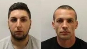 Româncă de 19 ani, scoasă cu forţa ”la produs” în Londra. I-a scris mamei şi Poliţia a localizat-o!