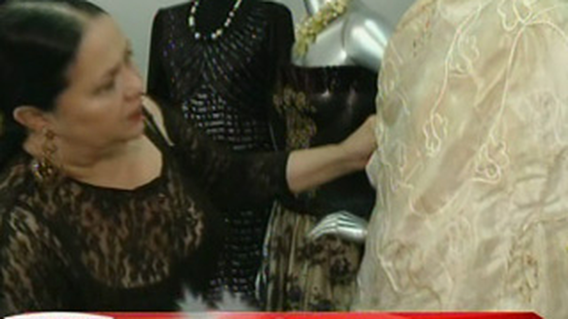 Teo Trandafir nu va purta rochie alba de mireasa! Uite ce material a ales pentru ziua cea mare!