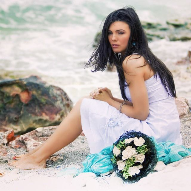 Paula Seling, sexy și provocatoare într-un costum de baie minuscul: “Arăți ca un supermodel!”