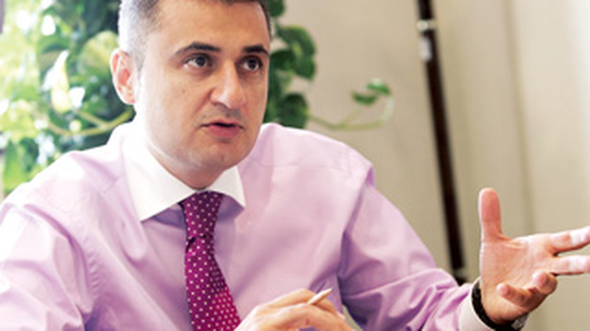 Sorin Popa, numarul doi din BRD, va fi promovat la Paris la sediul central al Societe Generale