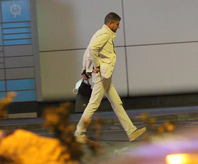 Cristian Boureanu, grăbit, la mall