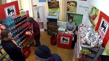 Am aflat ce salariu are o casieriță în Mega Image, acum, în 2022. Cele 5 condiții de angajare