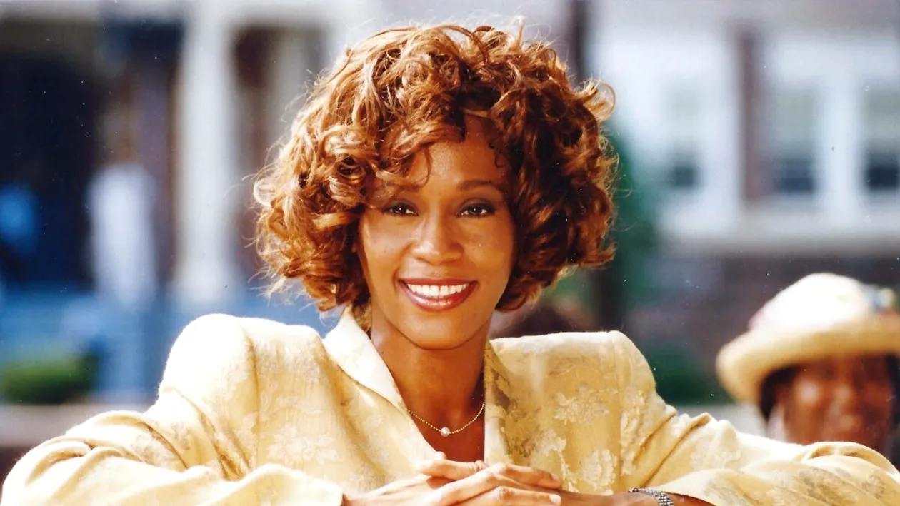 Dezvăluiri cutremurătoare: Whitney Houston și „sarcina” care n-a existat niciodată! Ce încercări disperate a făcut pentru a-și salva căsnicia