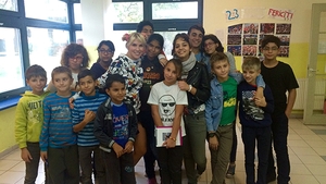 Gestul EMOTIONANT facut de Corina! A mers la o casa de copii impreuna cu fiul ei si a facut ASTA!