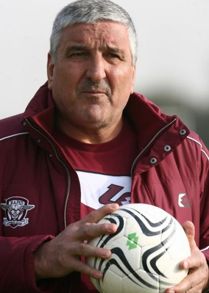 Boala incurabilă de care suferă Rică Răducanu: ”Doar la morga mai trece!”