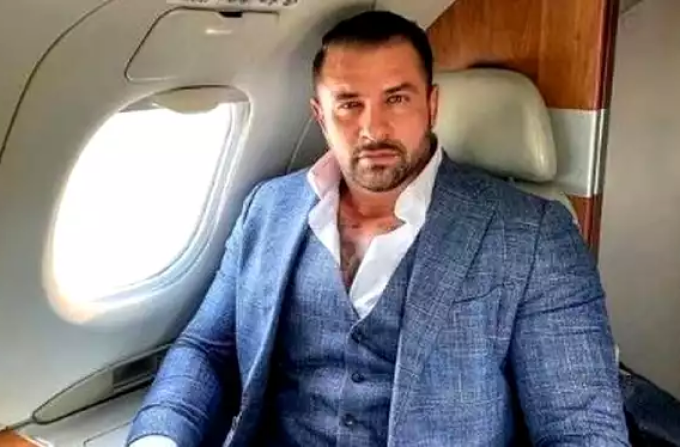 Se strâng problemele pentru Alex Bodi, fostul soț al Biancăi Drăgușanu