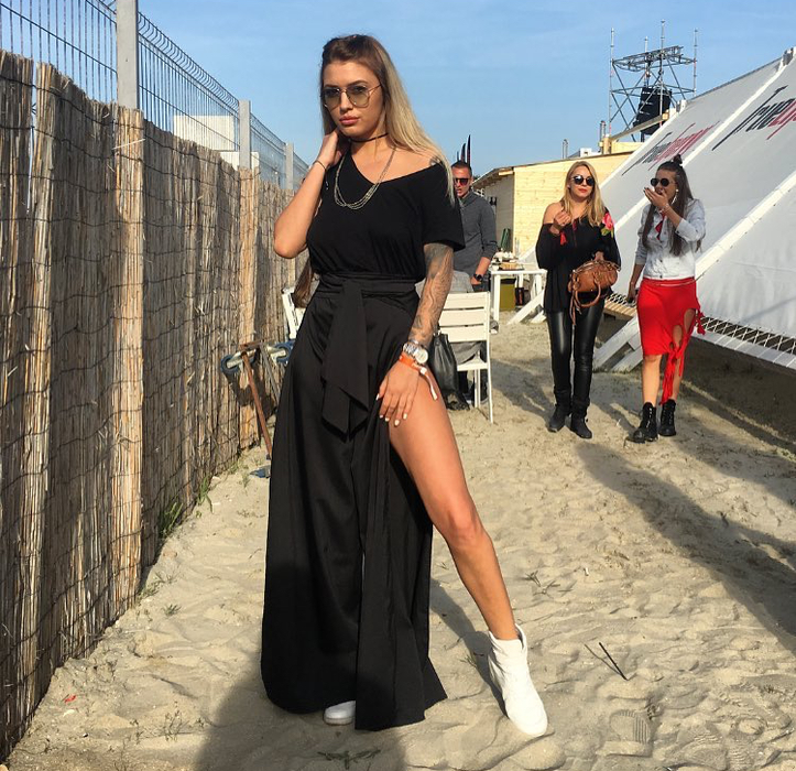 ”Dora Bombardiera”, iubita lui Nicolo Bonati, se mândrește cu un corp de invidiat