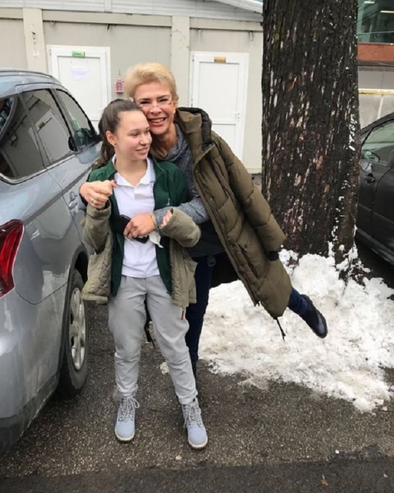 Teo Trandafir, chemată la şcoala în care învaţă fiica ei: „Tragedie…”. Ce s-a întâmplat după ce a ajuns acolo