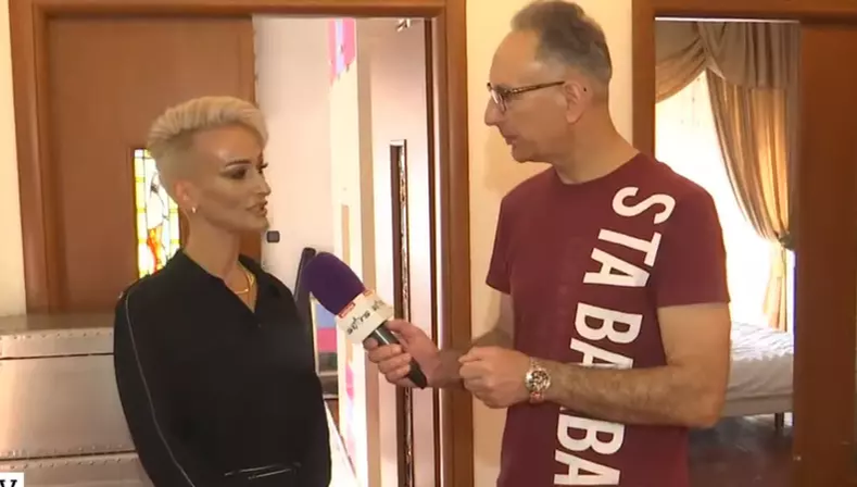 Cum arată apartamentul de 200 mp în care locuiește Regina Întunericului? Imagini rare din casa Gabrielei Lucuțar