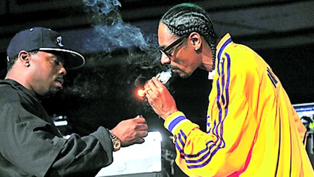 Placeri interzise la concertul Snoop Dogg din Atlanta! A postit un joint cu publicul