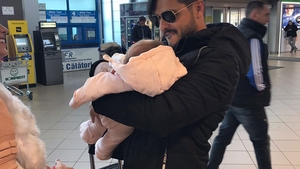 Liviu Vârciu şi Andrei Ştefănescu, cu ochii în lacrimi la revenirea în România. Cine i-a întâmpinat pe aeroport