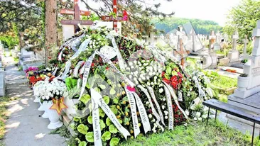 Florin Calinescu a luat calea bisericii! A platit un an de slujbe pentru sufletul fiului sau