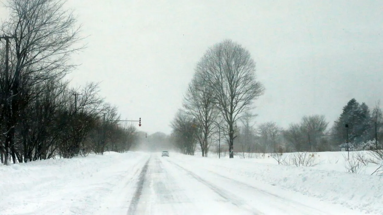 Prognoza meteo azi, 18 februarie 2026. Ninsori în zona Carpaților: strat nou de zăpadă și temperaturi sub zero la munte