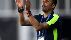 Antrenorul FCSB-ului, "pulverizat" fără milă: "Bate din palme de parcă suntem la defilările de pe vremea lui Ceaușescu"