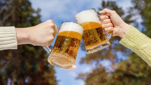 După câte beri consumate apare mahmureala, potrivit specialiștilor. Care sunt efectele imediate ale alcoolului