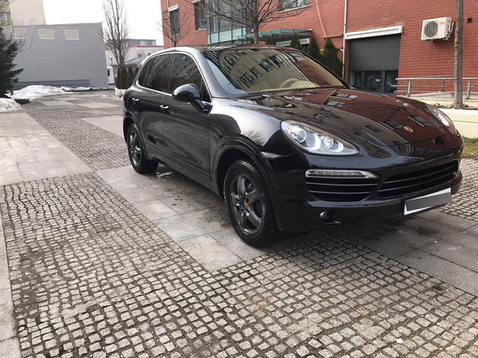 Bianca Drăguşanu şi-a scos maşina la vânzare.