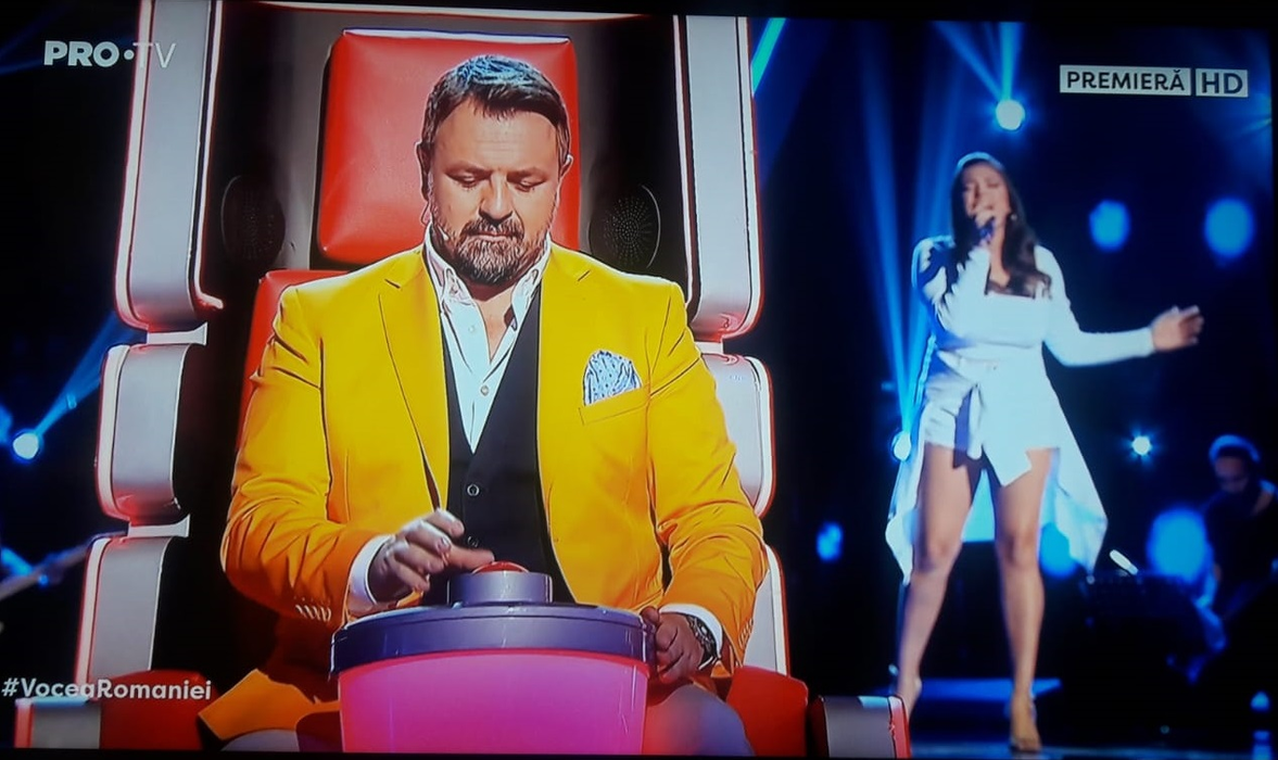 Fata cea mică a lui Adi Minune, pe scena de la Vocea României! Cum a cântat Adriana Simionescu și ce jurat s-a întors când a auzit-o